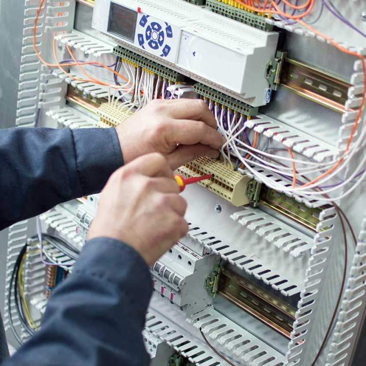 Réalisation de coffrets électriques sur mesure